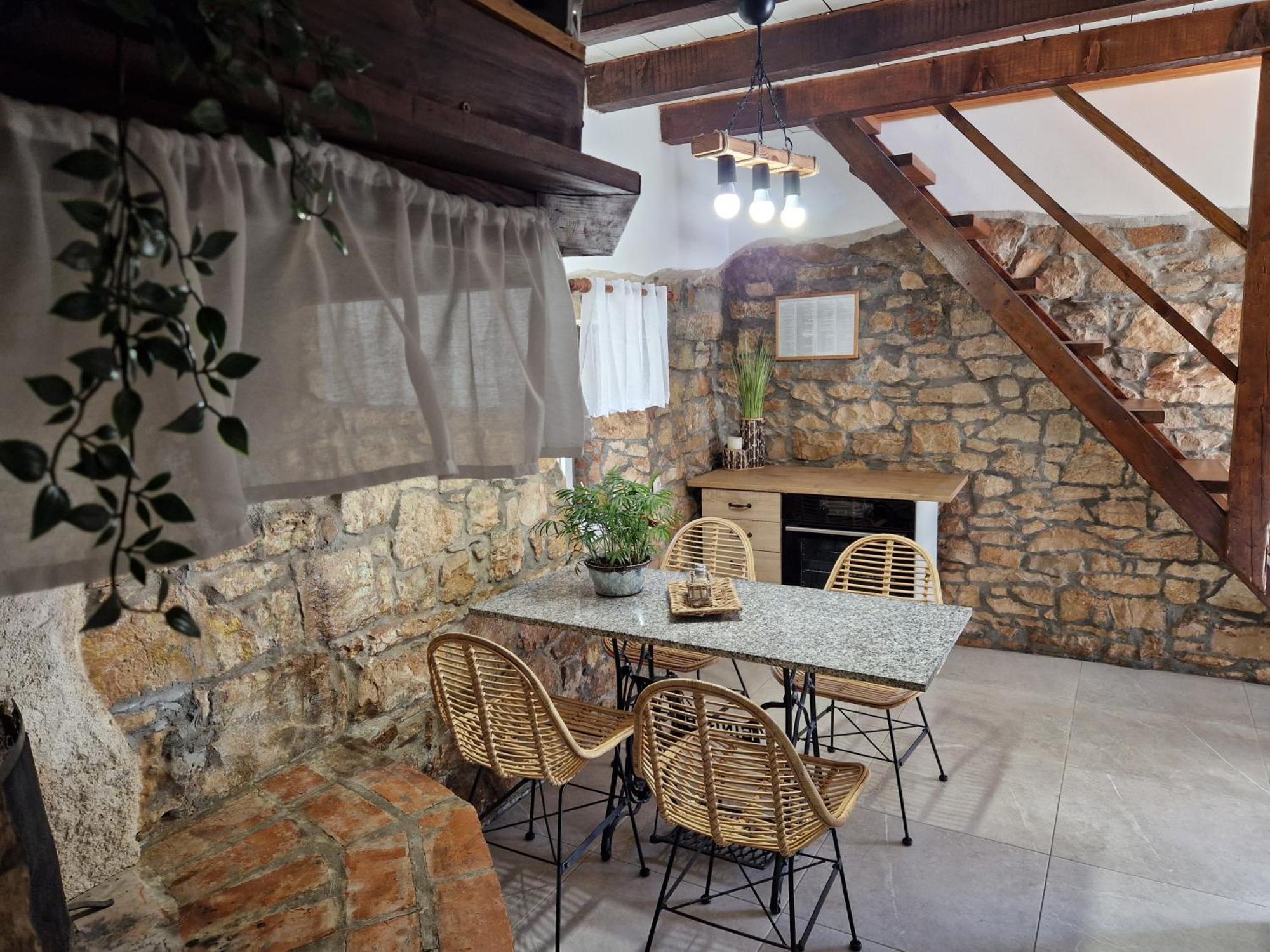 Holiday House Vuki Nedescina Экстерьер фото